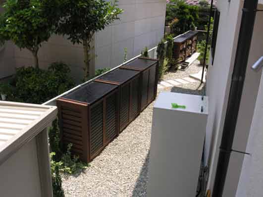 物置、ウッドストッカーはモダンに