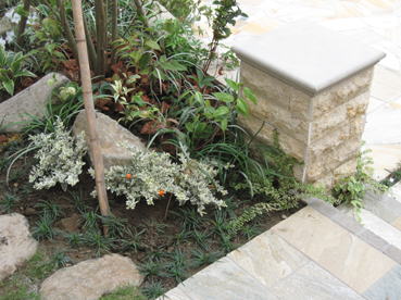 秋田市の花台はエジプト産トラバーチン