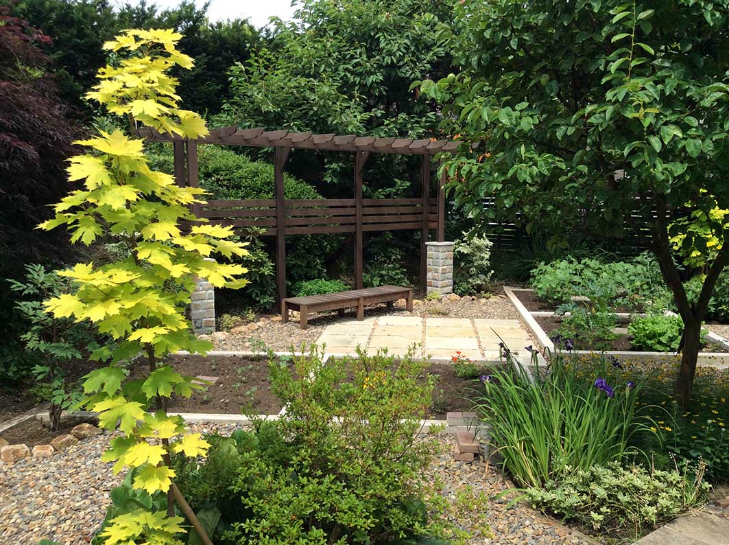 盛岡市のガーデンパーゴラとポタジェ