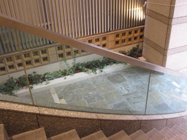 石の貼りパターンはアナログが完全にデジタル化がされなかったイメージです。