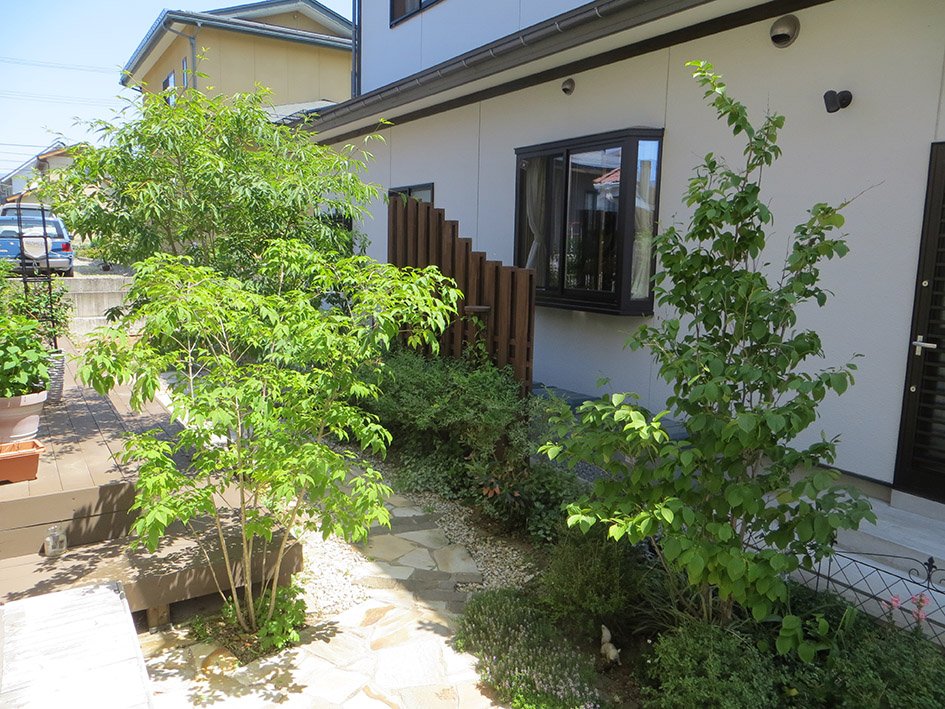 山形市での楽しいお庭づくりと