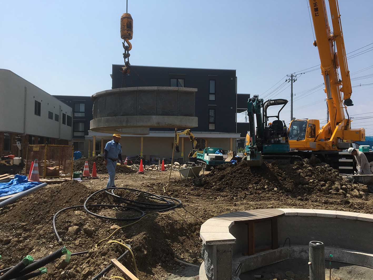 コンクリートベンチ設置