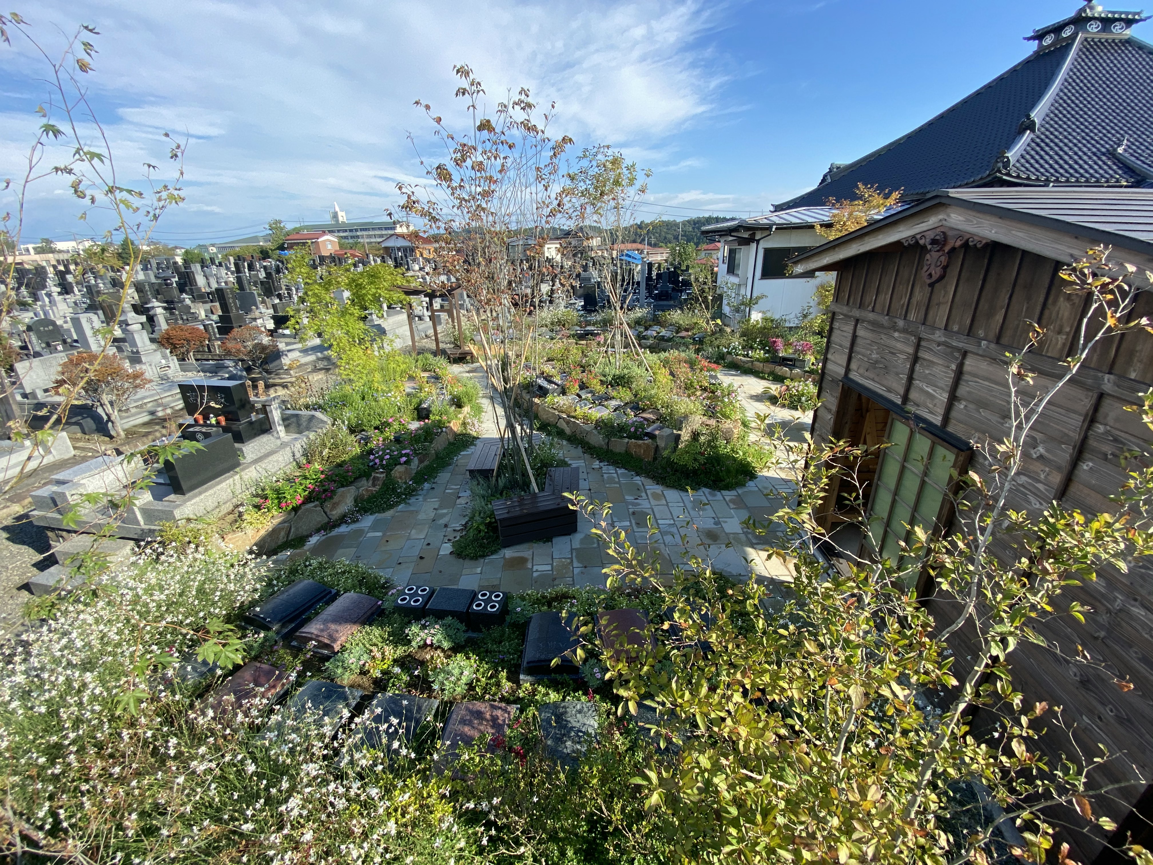 樹木葬の休憩所