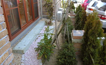 大谷石のステップ