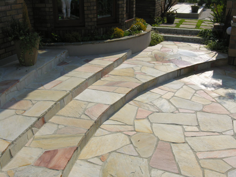 セキスイツーユーホームオープン名取階段1乱貼り